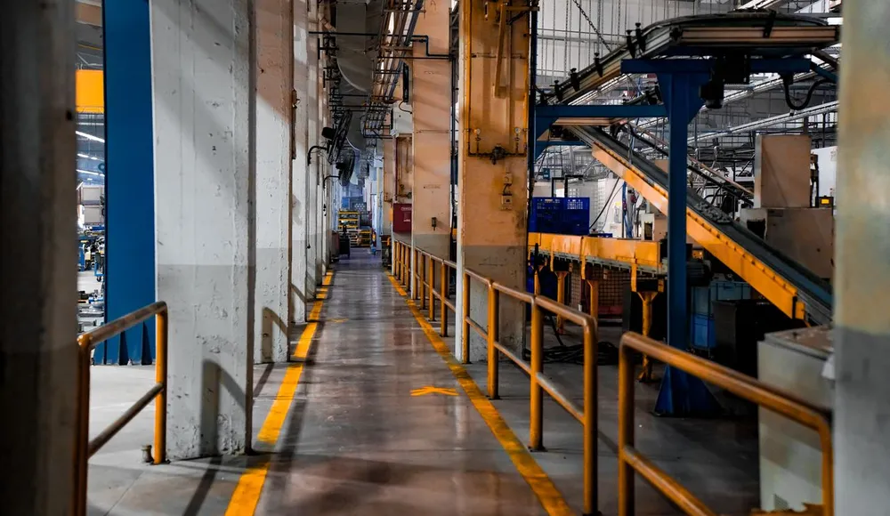 Warehouse automation conveyor showing physical operations and process efficiency